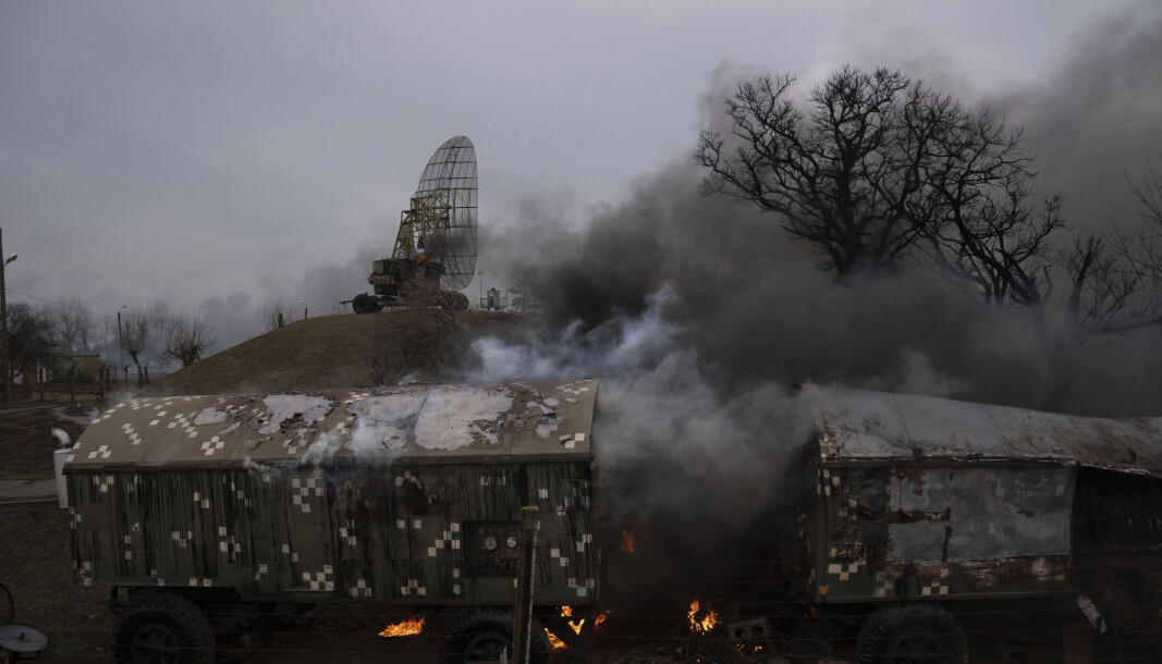 Natt til torsdag 24. februar gikk Russland til angrep på Ukraina. Bildet er fra en ukrainsk militærbase i Mariupol. Natt til torsdag 24. februar gikk Russland til angrep på Ukraina. Bildet er fra en ukrainsk militærbase i Mariupol.
