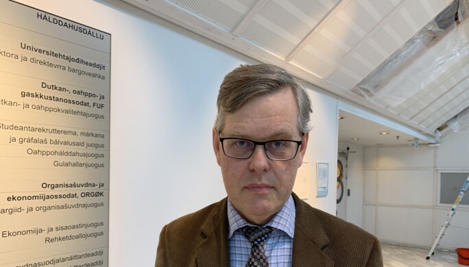 — Det er mange vanskelige følelser, og jeg tror det er her vi må rette innsatsen. Så får vi komme tilbake til mer langsiktige tanker, sier Tore Nesset, professor i russisk språkvitenskap ved UiT. — Det er mange vanskelige følelser, og jeg tror det er her vi må rette innsatsen. Så får vi komme tilbake til mer langsiktige tanker, sier Tore Nesset, professor i russisk språkvitenskap ved UiT.