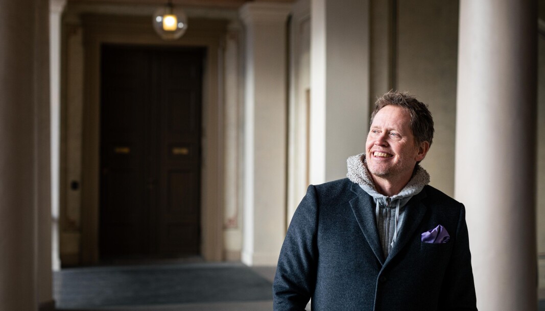Det er lett å føle seg alene når idiotforklaringene får råde grunnen alene, skriver Thorgeir Kolshus, forsker ved Disco - senter for mangfoldsstudier ved OsloMet, og oppfordrer til kollegiale klapp på skuldra. Det er lett å føle seg alene når idiotforklaringene får råde grunnen alene, skriver Thorgeir Kolshus, forsker ved Disco - senter for mangfoldsstudier ved OsloMet, og oppfordrer til kollegiale klapp på skuldra.