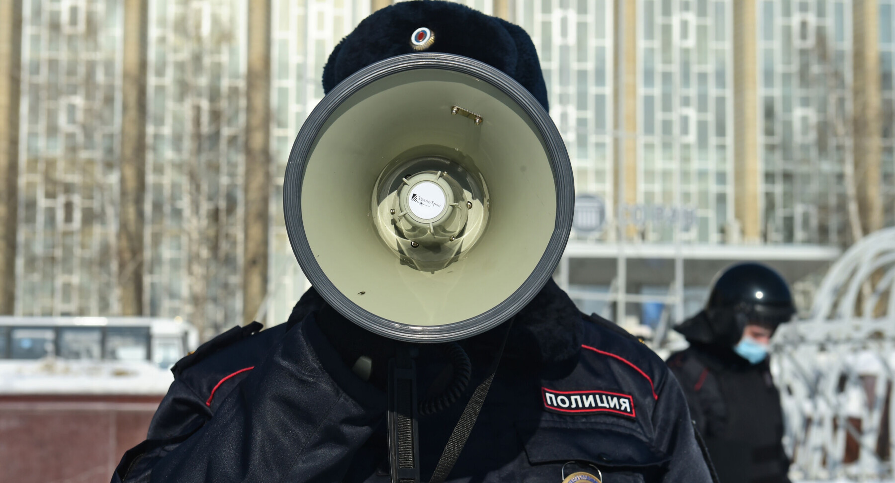 An uncoordinated action against a special military operation in Ukraine near the building of the Scientific and Technical Library of the Siberian Branch of the Russian Academy of Sciences. Police officer during the action.27.02.2022 Russia, NovosibirskPhoto credit: Vlad Nekrasov/Kommersant/Sipa USA An uncoordinated action against a special military operation in Ukraine near the building of the Scientific and Technical Library of the Siberian Branch of the Russian Academy of Sciences. Police officer during the action.27.02.2022 Russia, NovosibirskPhoto credit: Vlad Nekrasov/Kommersant/Sipa USA