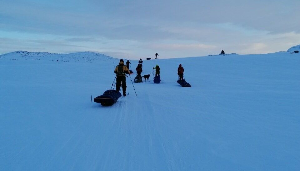 Noen hadde aldri sovet ute før, eller dradd en pulk etter seg på ski. Men alle kom i mål på skituren.
