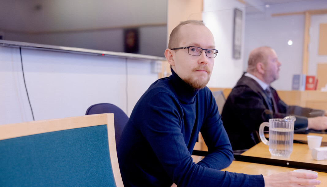 Kristoffer Tyssøy Høisæther gikk til sak mot Kunnskapsdepartementet for å få erstatning for tapt arbeidsinntekt. Kristoffer Tyssøy Høisæther gikk til sak mot Kunnskapsdepartementet for å få erstatning for tapt arbeidsinntekt.