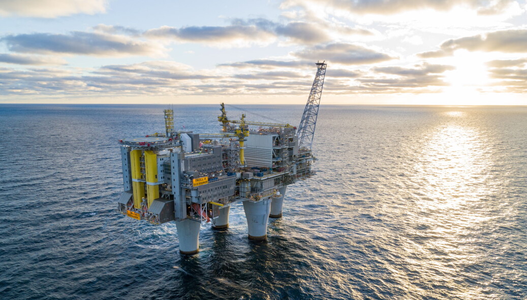 Equinor, tidligere kjent som Statoil, har i mange år hatt en avtale med flere norske universiteter og høgskoler. I den avtalen kommer det frem at de må sørge for positiv omtale av arbeidet. Equinor, tidligere kjent som Statoil, har i mange år hatt en avtale med flere norske universiteter og høgskoler. I den avtalen kommer det frem at de må sørge for positiv omtale av arbeidet.