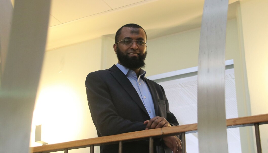 Juhar Yasin Abamosa kom til Norge som flyktning fra Etiopia i 2011. Nå har han fullført målet sitt med å ta en doktorgrad. Juhar Yasin Abamosa kom til Norge som flyktning fra Etiopia i 2011. Nå har han fullført målet sitt med å ta en doktorgrad.