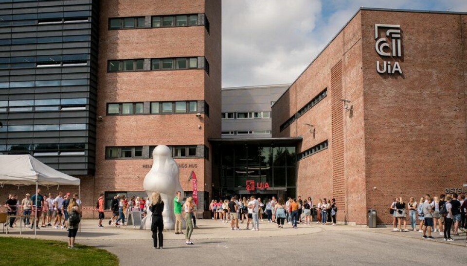 Universitetet i Agder planla et tilbygg på campus i Kristiansand, men med galopperende byggekostnader ble foten satt ned.