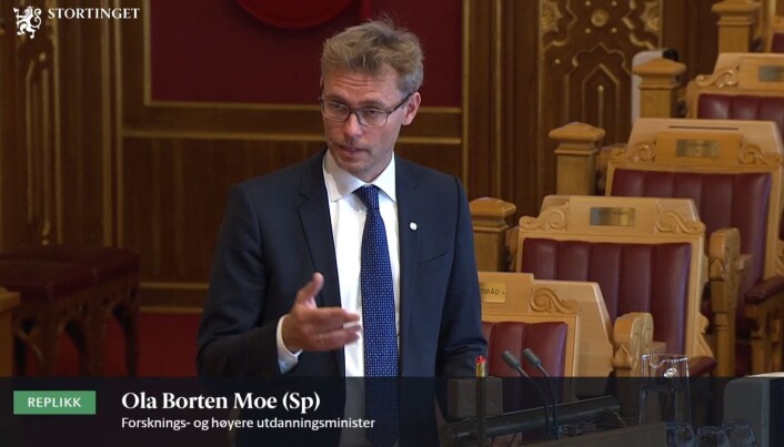 Borten Moe og regjeringa har valgt å utsette innføringen av tosensorordningen. Borten Moe og regjeringa har valgt å utsette innføringen av tosensorordningen.