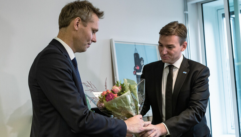 Ola Borten Moe (t.v.) overtok kontoret til Henrik Aasheim (t.h.) i oktober 2021. .