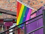 «Det er viktig at man ikke bare henger opp Pride-flagg»