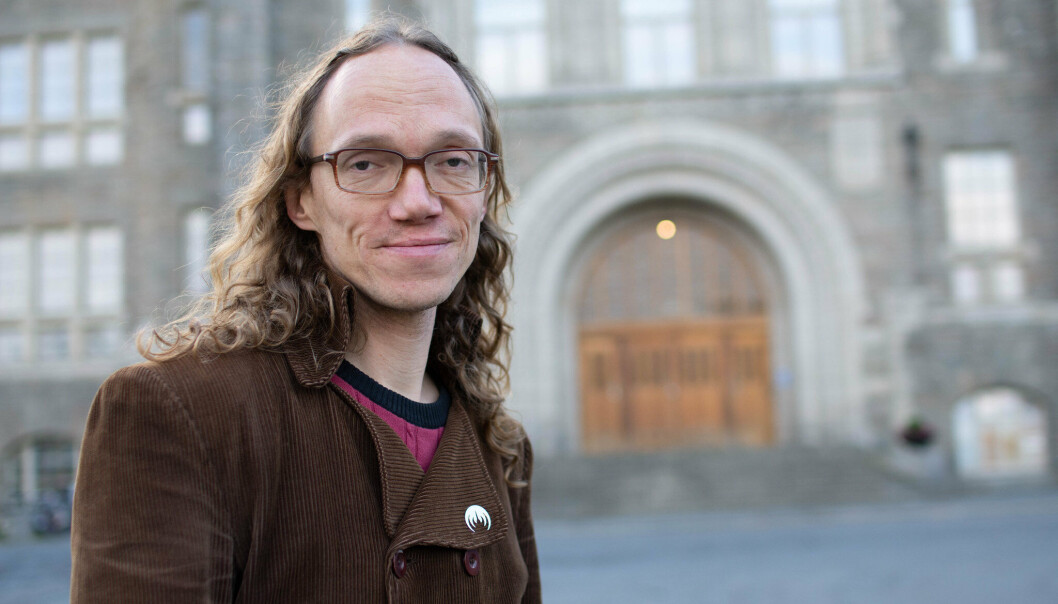 — Om det nå i tillegg blir kutt i FRIPRO vil en søknad dit neppe lenger være verd hva det koster av forskernes aller knappeste ressurs: Tid, sier Simen A. Å. Ellingsen. — Om det nå i tillegg blir kutt i FRIPRO vil en søknad dit neppe lenger være verd hva det koster av forskernes aller knappeste ressurs: Tid, sier Simen A. Å. Ellingsen.