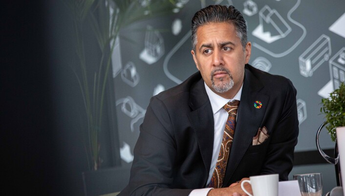 Abid Raja reagerer også på forslaget om å fjerne særregler for II-stillinger. Abid Raja reagerer også på forslaget om å fjerne særregler for II-stillinger.