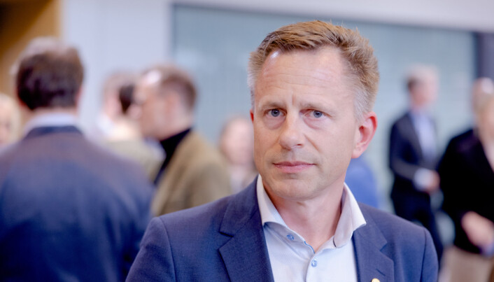 Universitetsdirektør Robert Rastad forklarer at UiB ikke har endret syn i saken. Universitetsdirektør Robert Rastad forklarer at UiB ikke har endret syn i saken.