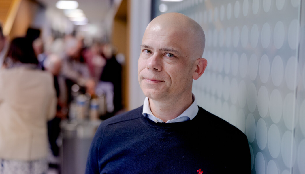 Lars- Petter Jelsness-Jørgensen er rektor ved Høgskolen i Østfold og trekker fram flere eksempler der rektorene både har markert uenighet mot sine eiere, men også mot Nokut. Lars- Petter Jelsness-Jørgensen er rektor ved Høgskolen i Østfold og trekker fram flere eksempler der rektorene både har markert uenighet mot sine eiere, men også mot Nokut.
