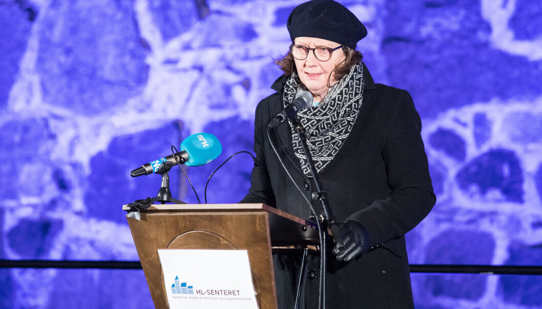 Direktør ved HL-senteret, Guri Hjeltnes taler under den nasjonale minnemarkeringen av den internasjonale Holocaustdagen. Nå får hun St. Olavs Orden for fremme av kunnskap om krigshistorien. Direktør ved HL-senteret, Guri Hjeltnes taler under den nasjonale minnemarkeringen av den internasjonale Holocaustdagen. Nå får hun St. Olavs Orden for fremme av kunnskap om krigshistorien.