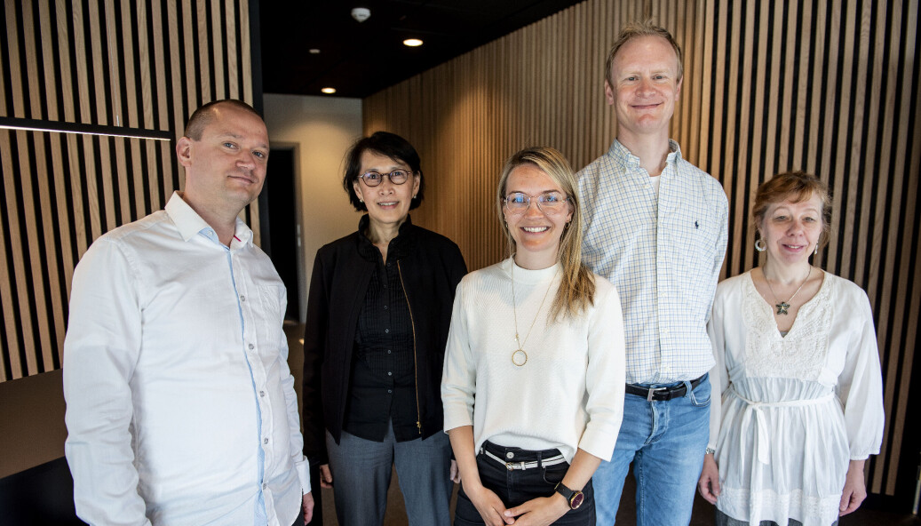 Barentsinstituttet teller syv ansatte. Her er fra venstre leder Bjarge Schwenke Fors, forsker Aileen A. Espiritu, rådgiver Anne Figenschou, forsker Sander Bernardus Goes og professor Victoria Tevlina. Barentsinstituttet teller syv ansatte. Her er fra venstre leder Bjarge Schwenke Fors, forsker Aileen A. Espiritu, rådgiver Anne Figenschou, forsker Sander Bernardus Goes og professor Victoria Tevlina.