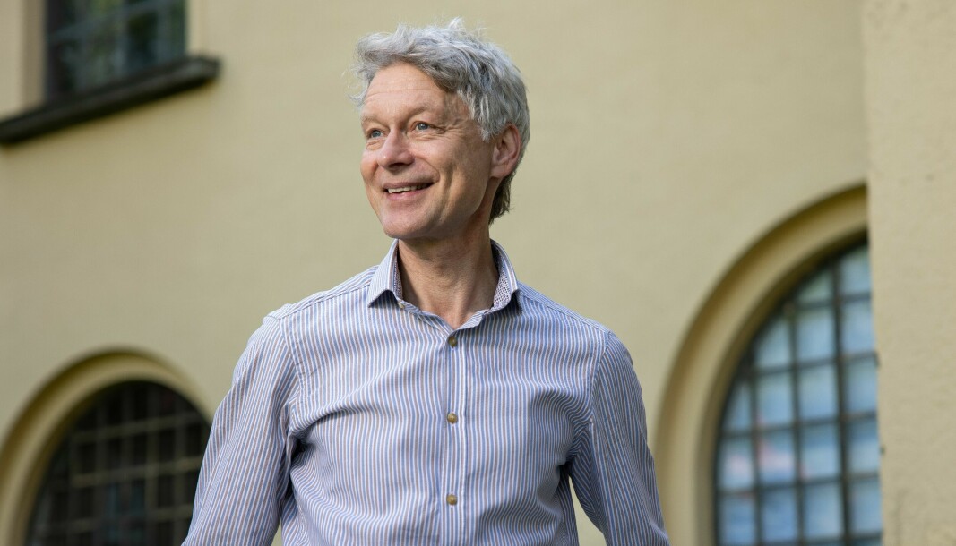 Ove Borge har jobba både ved NHH og UiB. Han tek over som fakultetsdirektør ved Det psykologiske fakultetet.
