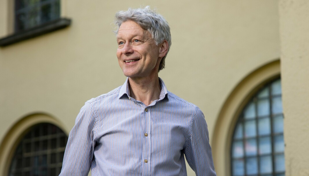 Ove Borge har jobba både ved NHH og UiB. Han tek over som fakultetsdirektør ved Det psykologiske fakultetet. Ove Borge har jobba både ved NHH og UiB. Han tek over som fakultetsdirektør ved Det psykologiske fakultetet.