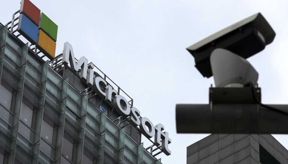 Et overvåkningskamera oppdaget nær Microsofts lokaler i Beijing. Ifølge datagiganten har Russland etter invasjonen i Ukraina gått i gang med 'strategisk spionasje' mot både myndigheter, tenketanker og bedrifter.