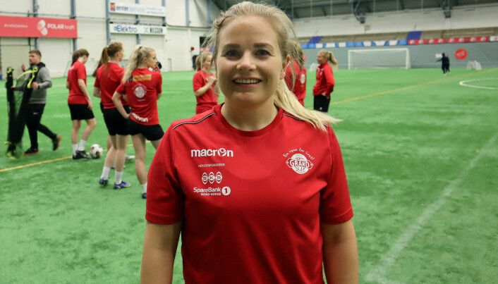 Line Dverseth Danielsen fra Nord universitet har forsker på ledelse av kvinnelige fotballspillere. Line Dverseth Danielsen fra Nord universitet har forsker på ledelse av kvinnelige fotballspillere.
