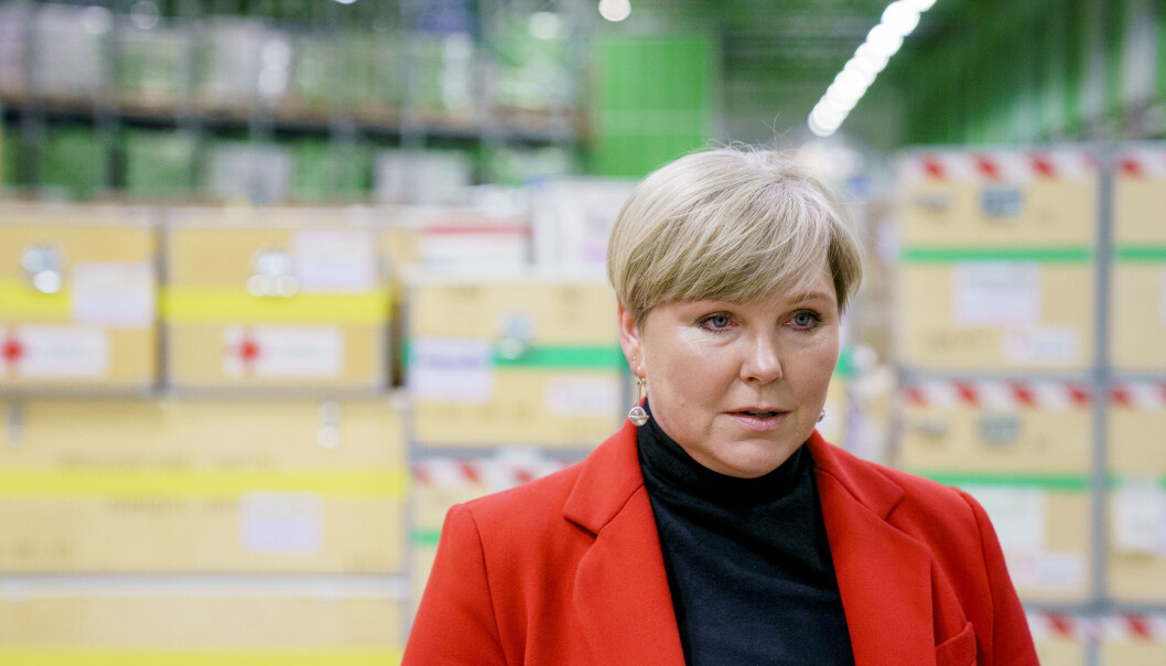 Utviklingsminister Anne Beathe Tvinnereim (Sp) er fornøyd med satsing på prosjekter bidrar med kunnskap for fremtidens utenriks- og utviklingspolitikk. Her inspiseres utstyr som skal til Ukraina. Arkivfoto: Stian Lysberg Solum / NTB.Foto: Stian Lysberg Solum / NTB Utviklingsminister Anne Beathe Tvinnereim (Sp) er fornøyd med satsing på prosjekter bidrar med kunnskap for fremtidens utenriks- og utviklingspolitikk. Her inspiseres utstyr som skal til Ukraina. Arkivfoto: Stian Lysberg Solum / NTB.Foto: Stian Lysberg Solum / NTB