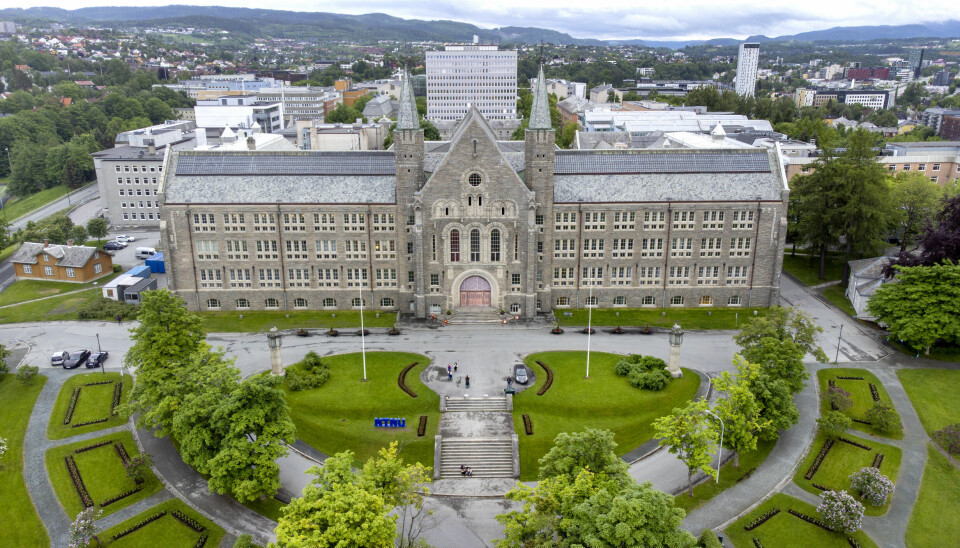 NTNU og Statsbygg er uenige om hva som bør skje med hovedbygningen når NTNU skal samle sine campus i Trondheim.