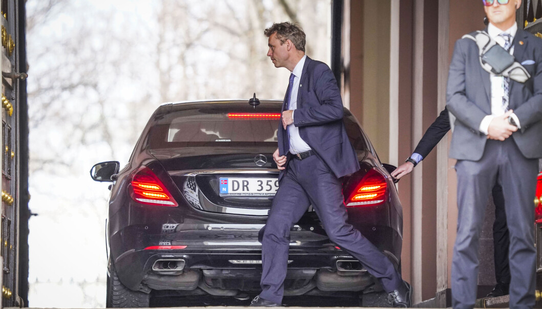 — Jeg ser at det muligens er noen flere departement som styres litt på samme vis, men det minner likevel litt for mye om et soloprosjekt fra Ola Borten Moe, sier Jonas Stein om forsknings- og høyere utdanningsminister Ola Borten Moes kutt i forsknings- og utdanningssektoren. — Jeg ser at det muligens er noen flere departement som styres litt på samme vis, men det minner likevel litt for mye om et soloprosjekt fra Ola Borten Moe, sier Jonas Stein om forsknings- og høyere utdanningsminister Ola Borten Moes kutt i forsknings- og utdanningssektoren.
