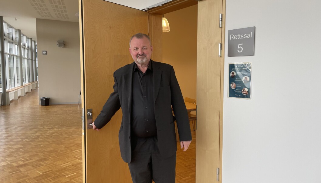 Tidligere adm.dir, Einride Berg har gått til sak mot sin tidligere arbeidsgiver Studentsamskipnaden i Ås, som mistet tilliten til ham og sa han opp på grunn av Tidligere adm.dir, Einride Berg har gått til sak mot sin tidligere arbeidsgiver Studentsamskipnaden i Ås, som mistet tilliten til ham og sa han opp på grunn av