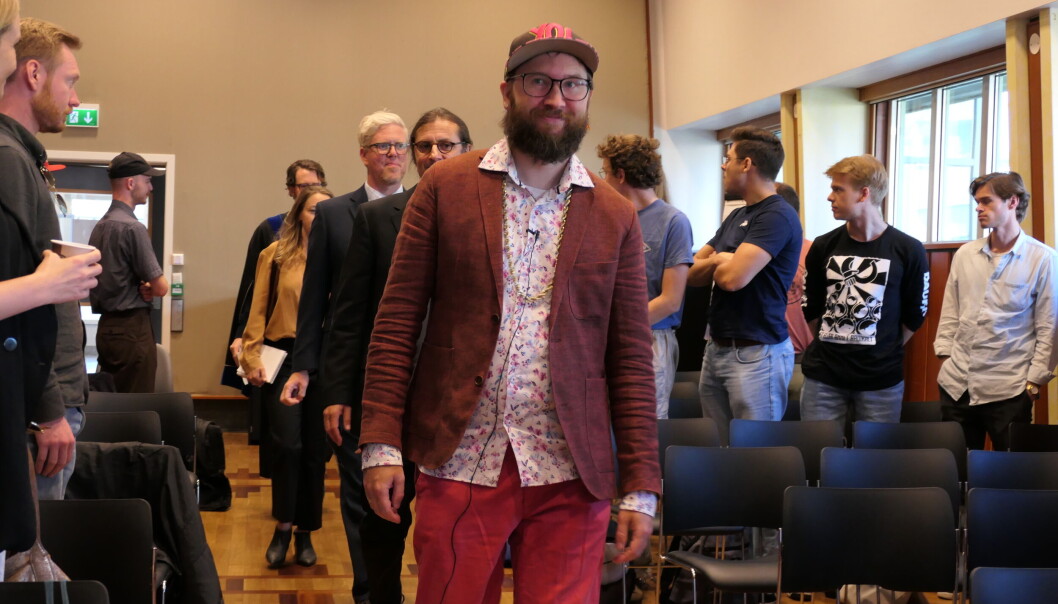 Rappar - og doktor. Kjell Andreas Oddekalv disputerte ved UiO i august. Rappar - og doktor. Kjell Andreas Oddekalv disputerte ved UiO i august.