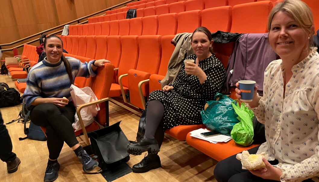 F.v. Josephine Salice, Inga Margrethe Fagerbakke og Sigrund Breistig er deltakere på årets forsker grand prix i Bergen, og er inspirerte til å holde mer på med formidling. F.v. Josephine Salice, Inga Margrethe Fagerbakke og Sigrund Breistig er deltakere på årets forsker grand prix i Bergen, og er inspirerte til å holde mer på med formidling.