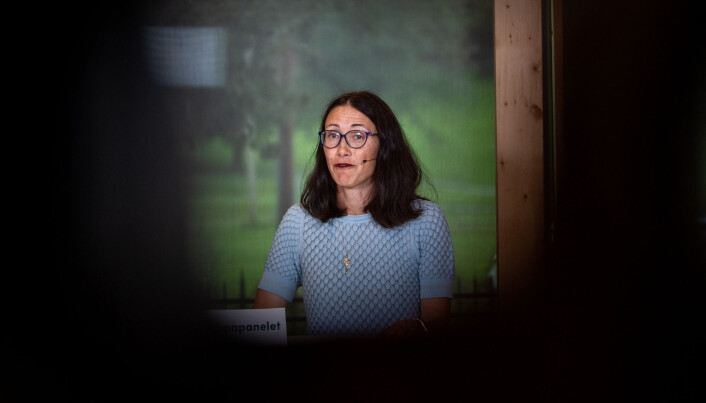 Klimaforsker i Universitetet i Oslo, professor Trude Storelvmo, synes det er fortvilende at senteret for forskning på arktiske klimaendringer ikke fikk finansiering. Klimaforsker i Universitetet i Oslo, professor Trude Storelvmo, synes det er fortvilende at senteret for forskning på arktiske klimaendringer ikke fikk finansiering.