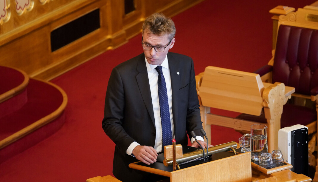 Forsknings- og høyere utdanningsminister Ola Borten Moe (Sp) sier at det er nødvendig at det sitter fagfolk i komiteen som har erfaring fra dagens jussutdanninger. Forsknings- og høyere utdanningsminister Ola Borten Moe (Sp) sier at det er nødvendig at det sitter fagfolk i komiteen som har erfaring fra dagens jussutdanninger.