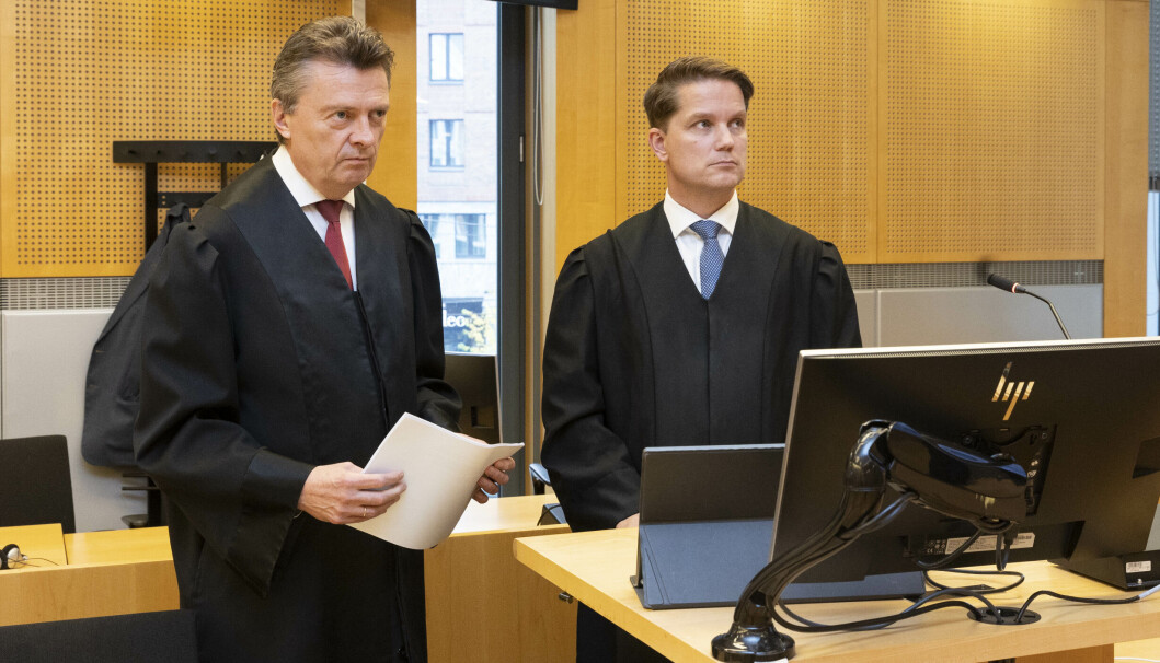 Den tiltaltes forsvarere Brynjulf Risnes (t.v.) og Olle Nohlin under siste dag i rettssaken. Den tiltaltes forsvarere Brynjulf Risnes (t.v.) og Olle Nohlin under siste dag i rettssaken.