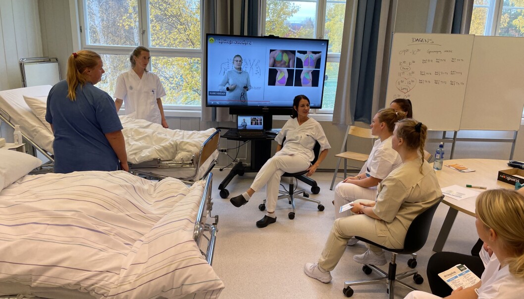 Fra øvingsposten for sykepleiestudentene. Fra øvingsposten for sykepleiestudentene.