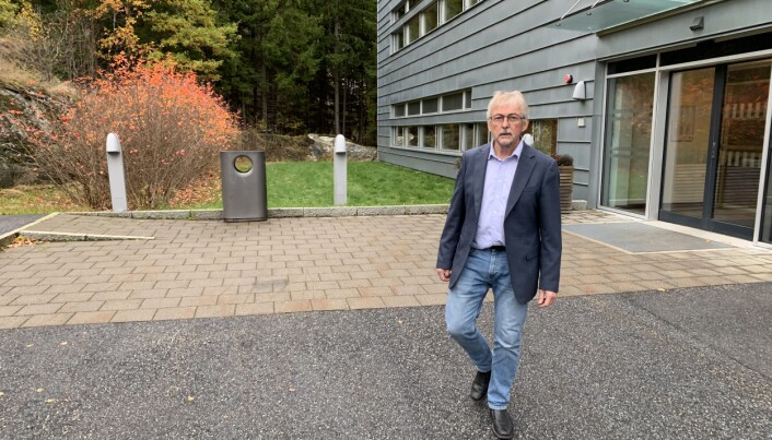 — Det er 32 forskningsinstitutter som har grunnfinansiering fra Forskningsrådet i Norge. Halvparten av dem er ikke på listen over de 50 beste på EU-støtte her til lands. Det betyr for meg at den grunnbevilgningen de har ikke gir noen resultater i forhold til å hente EU-midler, sier forskningsdirektør Dieter Hirdes i Smart Innovation Norway. — Det er 32 forskningsinstitutter som har grunnfinansiering fra Forskningsrådet i Norge. Halvparten av dem er ikke på listen over de 50 beste på EU-støtte her til lands. Det betyr for meg at den grunnbevilgningen de har ikke gir noen resultater i forhold til å hente EU-midler, sier forskningsdirektør Dieter Hirdes i Smart Innovation Norway.