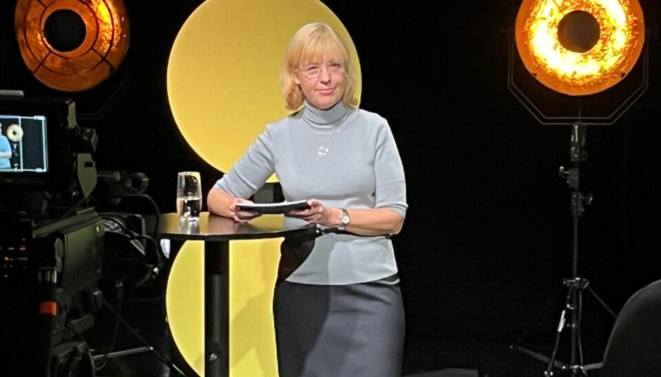 Bildet viser Åse Wetås på en scene, under Språkdagen 2022