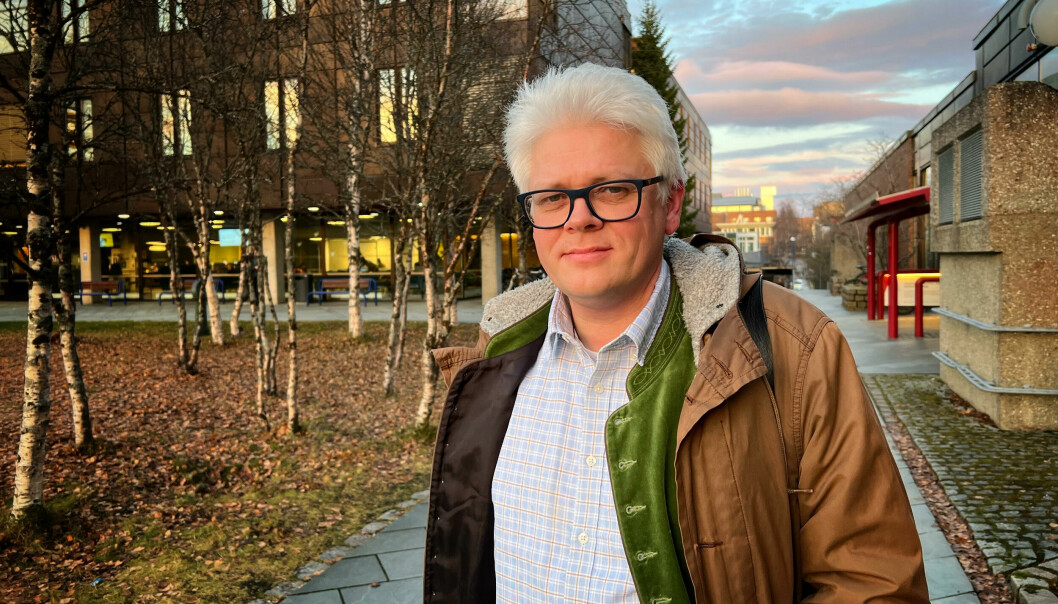 Professor i nordområdestudier ved UiT, Rasmus Gjedssø Bertelsen, mener de brutte intellektuelle båndene til Russland hjelper lite til krigen i Ukraina.