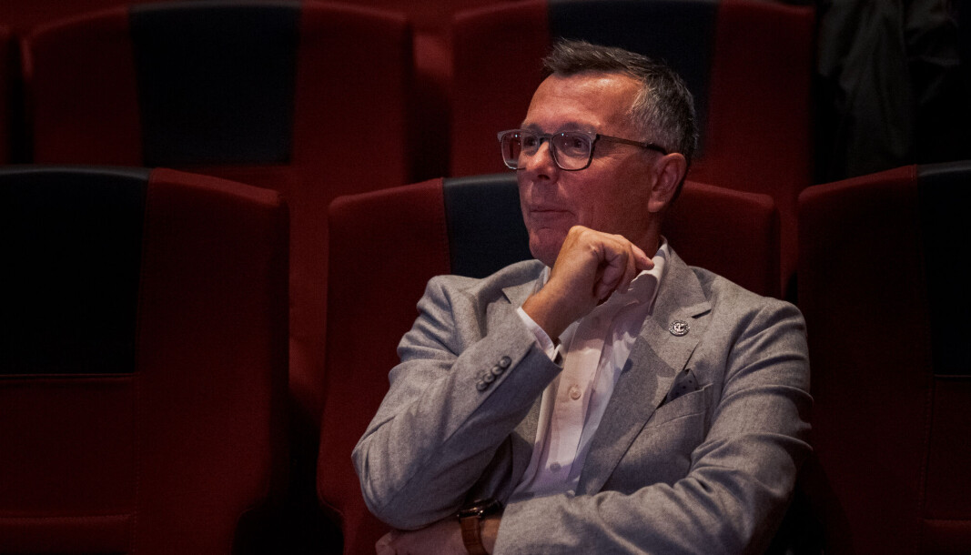 Selv om den integrerte presteutdanningen legges ned, er det fortsatt mange kurs kurs ved UiT som gjør at man kan bli ordinert til prest i Den norske kirke, sier UiT-rektor Dag Rune Olsen- Selv om den integrerte presteutdanningen legges ned, er det fortsatt mange kurs kurs ved UiT som gjør at man kan bli ordinert til prest i Den norske kirke, sier UiT-rektor Dag Rune Olsen-
