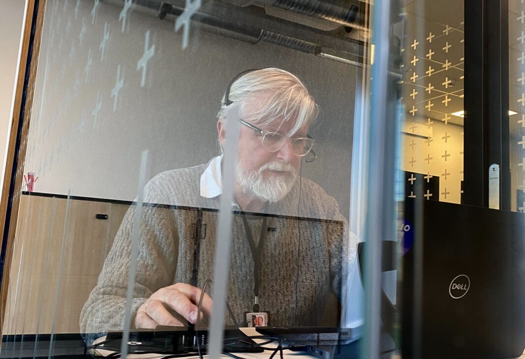 Studentane som eigentleg skulle ha vore samla på universitetet i Ukrainas nest største by, Kharkiv, er spreidde for alle vindar. Frå Bergen underviser Per Christian Magnus i journalistikk. Studentane som eigentleg skulle ha vore samla på universitetet i Ukrainas nest største by, Kharkiv, er spreidde for alle vindar. Frå Bergen underviser Per Christian Magnus i journalistikk.