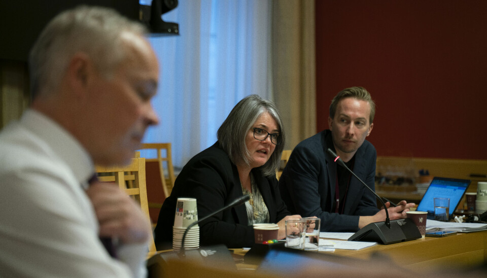 Høyres medlemmer av Utdannings- og forskningskomiteen, Jan Tore Sanner (til v.) og Kari-Anne Jønnes (midten) inviterte sektoren til rundebordskonferansen.