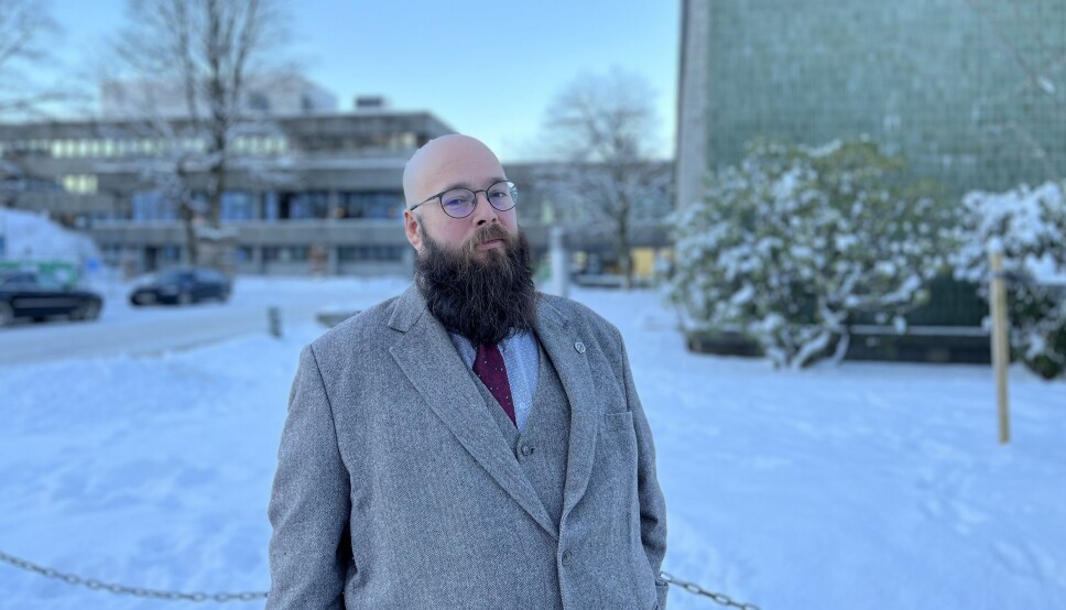 Nettverk, referansar, sjølvtillit. Det får studentar med seg etter å ha tatt eit praksisemne, seier universitetslektor Kristian Bjørkelo. Han har hatt ansvar for emnet Praktisk informasjonsarbeid sidan 2009. No er det berre han som driftar heile emnet.
