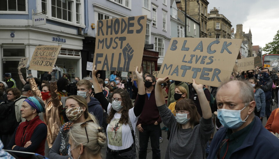 Fra protester i Storbritannia i juni 2020, utenfor Oxford.