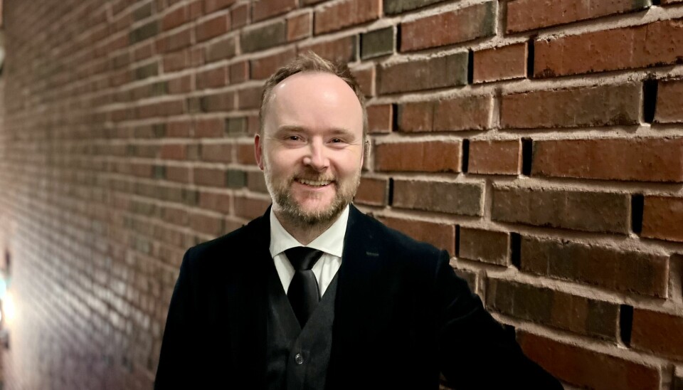 Eirik Holmøyvik er professor ved Universitetet i Bergen. Siden 2022 har han vært fast medlem av Veneziakommisjonen.