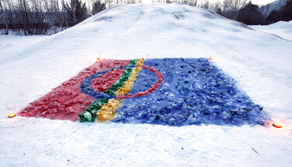 Dette samiske flagget var laget i Karasjok i forbindelse med feiringen av samefolkets dag.