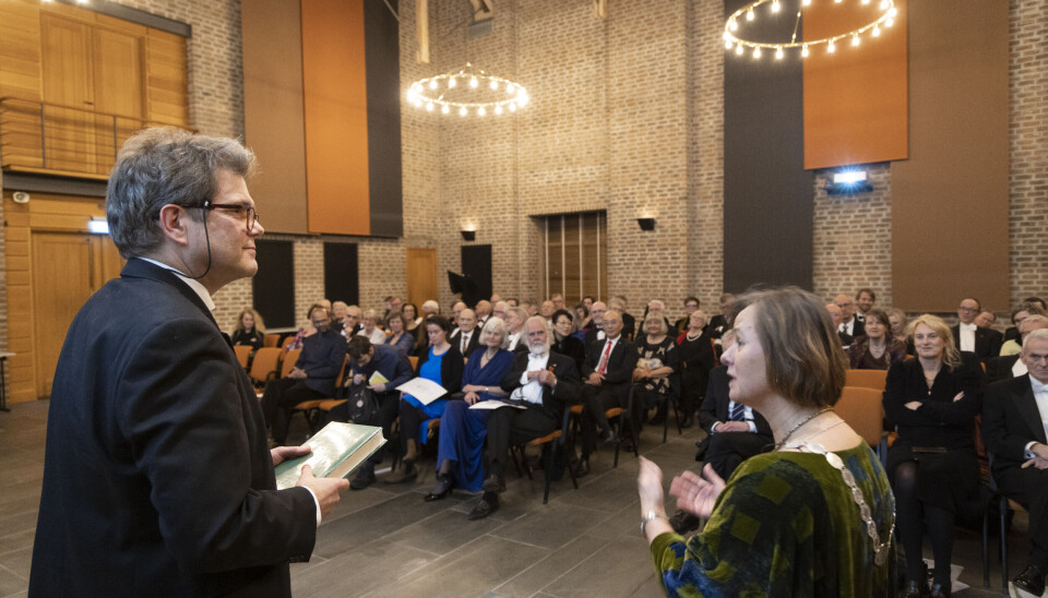 Gaute T. Einevoll og May Thorseth under DKNVS Høytidsdag.