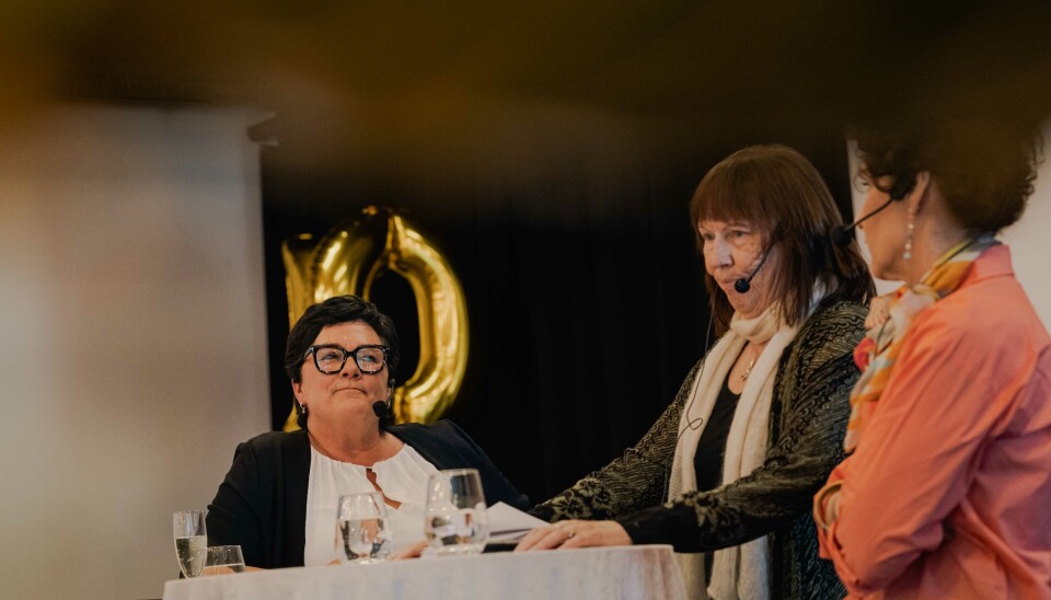 Redaktør Tove Lie ble ansatt i 2013. Elisabeth Eide og Birgitte Kjos Fonn var begge viktige da Khrono ble til. Under jubileumsfeiringen i Oslo 20. april hadde de tre en samtale fra scenen. Redaktør Tove Lie ble ansatt i 2013. Elisabeth Eide og Birgitte Kjos Fonn var begge viktige da Khrono ble til. Under jubileumsfeiringen i Oslo 20. april hadde de tre en samtale fra scenen.