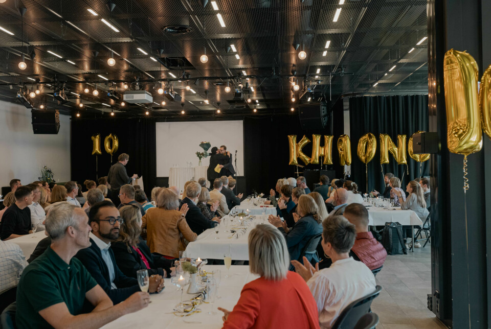Torsdag kveld feiret Khrono 10 år på lufta, med gjester fra landet rundt. I dag - lørdag 22.april - er selveste tiårsdagen for lansering.