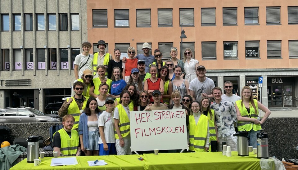 Filmstudentene i Lillehammer mener motstemmer blir kneblet og sier de har mistet all tillit til ledelsen.
