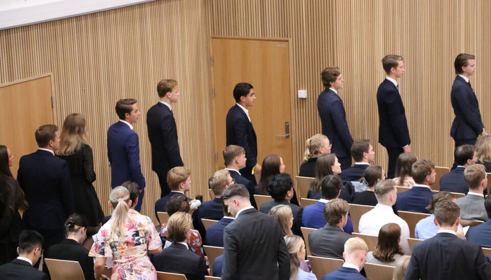 Immatrikulering av nye masterstudenter, NHH, Norges handelshøyskole, 2023. Nå må de fleste studenter utenfra Europa ut med 180 000 kroner. Immatrikulering av nye masterstudenter, NHH, Norges handelshøyskole, 2023. Nå må de fleste studenter utenfra Europa ut med 180 000 kroner.