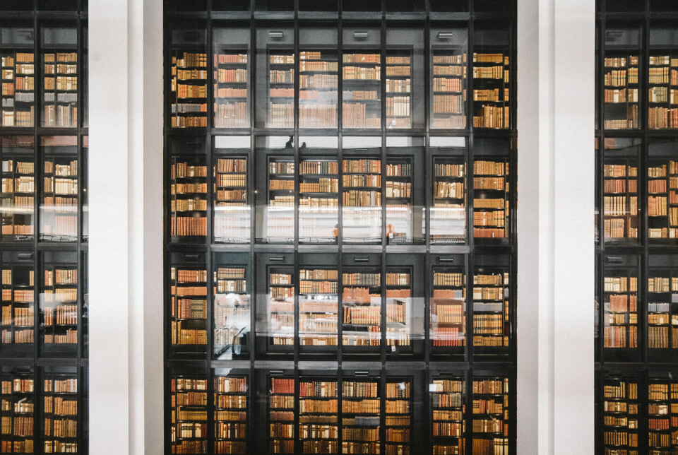 King's Library: Sentralt i British Library i London er et boktårn som inneholder kong Georg IIIs (1738-1820) boksamling. Den inneholder rundt 60 000 bøker og gjenstander, og er regnet som en av de viktigste samlingene fra opplysningstiden.