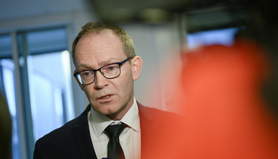 Forskings- og høgare utdanningsminister Oddmund Hoel gler seg over norsk forskingssuksess i Europa.