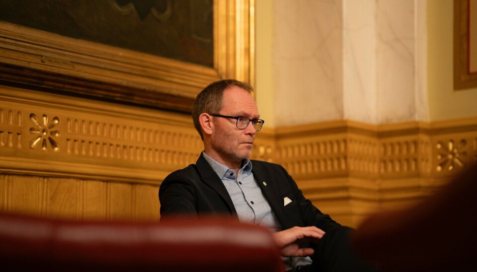 Forsknings- og høyere utdanningsminister, Oddmund Hoel er uroet av svake søkertall. Nå legger han snart fram regjeringens strategi for å løse problemene.